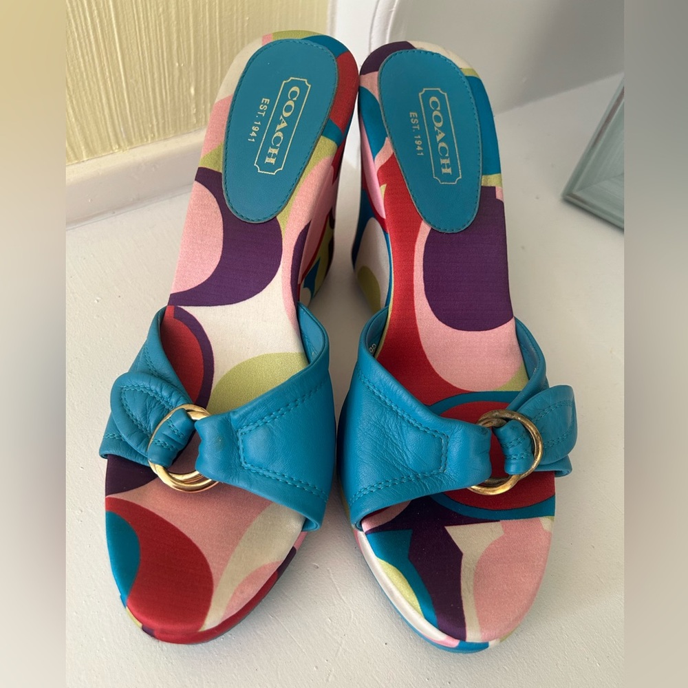 Authentic Coach Wedges 9